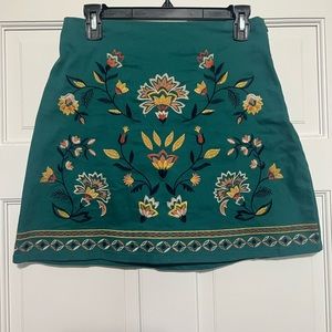 Embroidered skirt